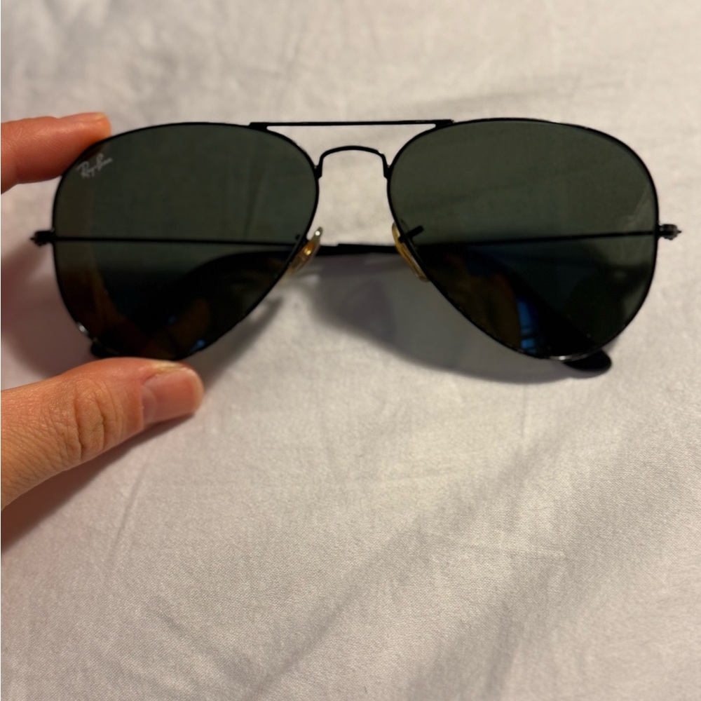Ray-Ban Black Aviator Sunglasses